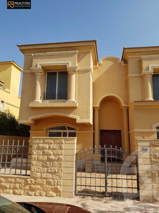 https://aqarmap.com.eg/en/listing/4198046-for-sale-cairo-el-sheikh-zayed-city-compounds-in-sheikh-zayed-royal-meadows