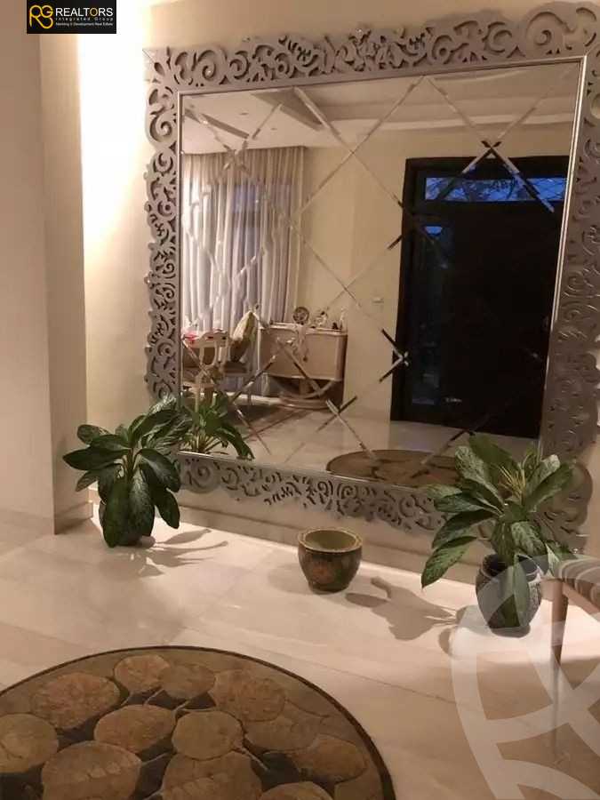https://aqarmap.com.eg/en/listing/4211674-for-sale-cairo-el-sheikh-zayed-city-compounds-kmbwnd-wyst-twn-swdyk