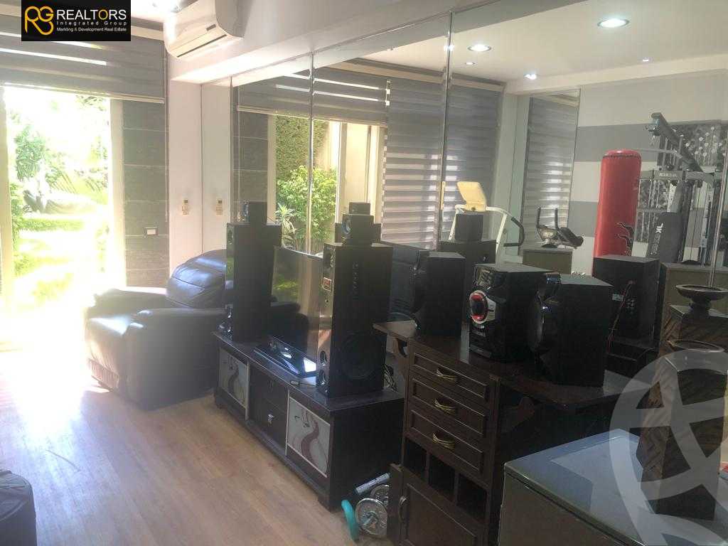 https://aqarmap.com.eg/ar/listing/4211869-for-sale-cairo-el-sheikh-zayed-city-compounds-in-sheikh-zayed-royal-city