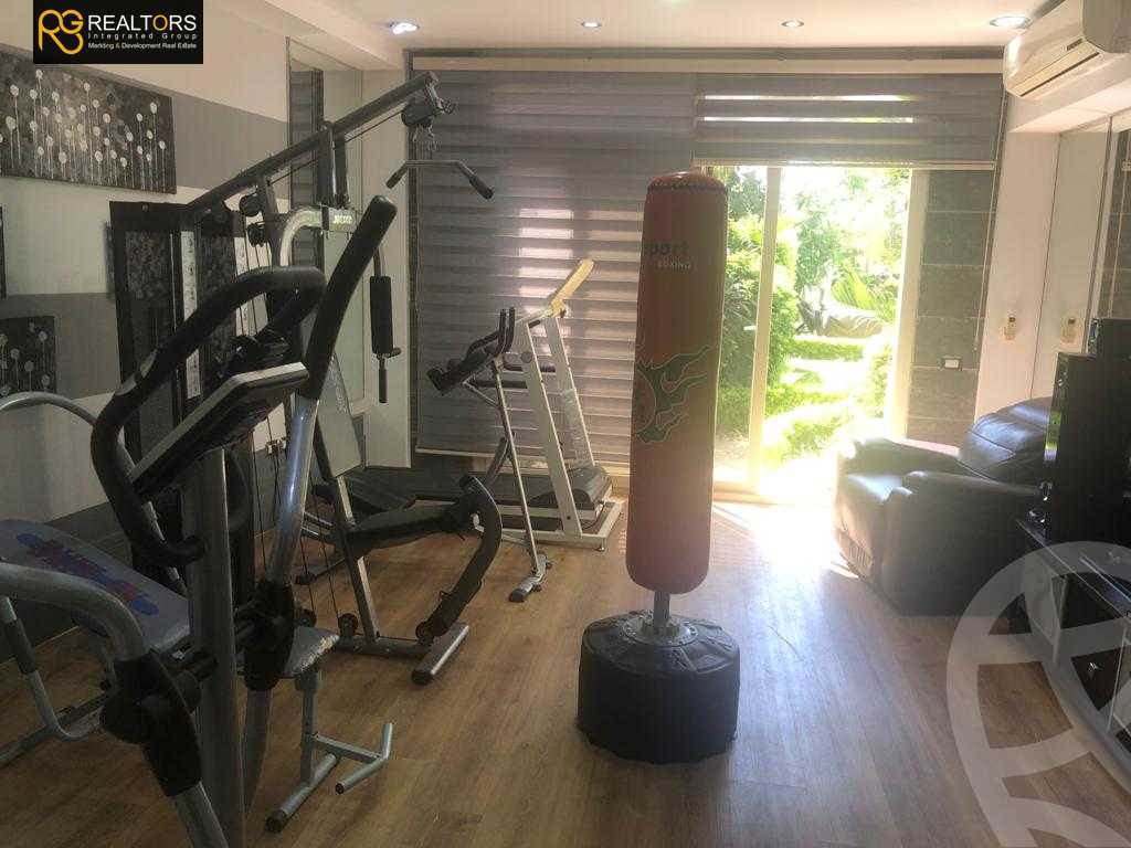 https://aqarmap.com.eg/ar/listing/4211869-for-sale-cairo-el-sheikh-zayed-city-compounds-in-sheikh-zayed-royal-city
