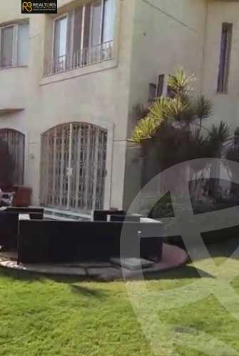 https://aqarmap.com.eg/en/listing/4215274-for-sale-cairo-6th-of-october-compound-royal-hills