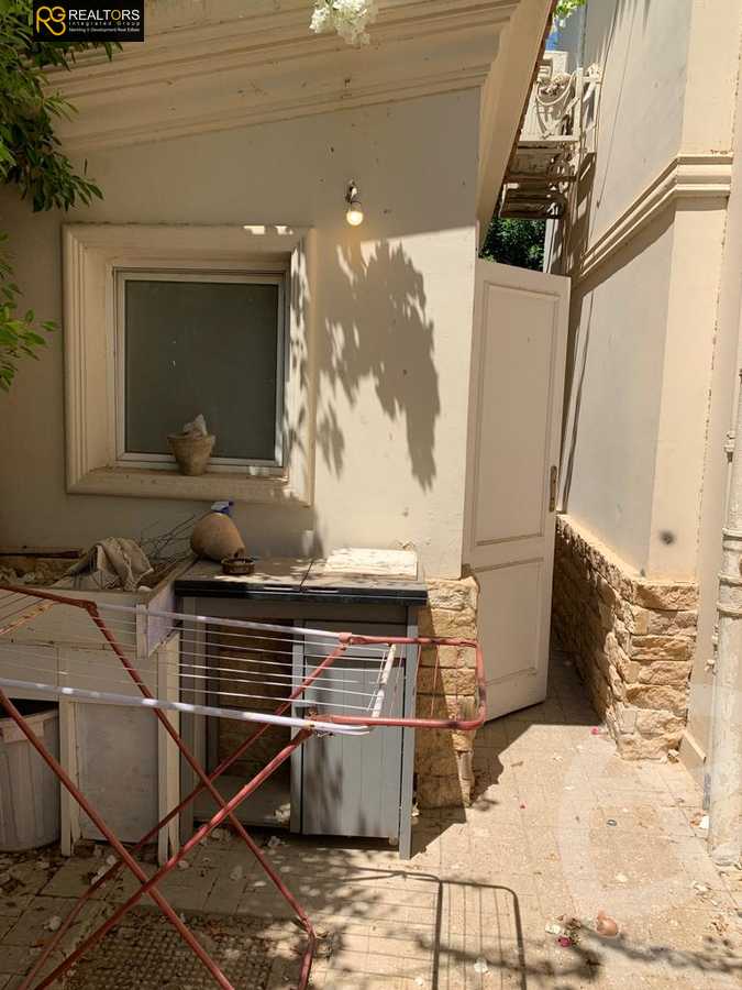 https://aqarmap.com.eg/ar/listing/4224372-for-sale-cairo-el-sheikh-zayed-city-compounds-in-sheikh-zayed-beverly-hills
