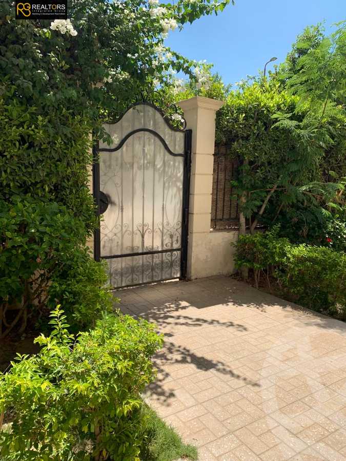https://aqarmap.com.eg/ar/listing/4224372-for-sale-cairo-el-sheikh-zayed-city-compounds-in-sheikh-zayed-beverly-hills