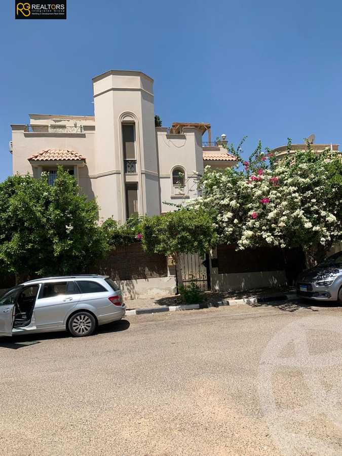 https://aqarmap.com.eg/ar/listing/4224372-for-sale-cairo-el-sheikh-zayed-city-compounds-in-sheikh-zayed-beverly-hills