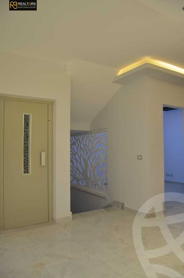 https://aqarmap.com.eg/ar/listing/4237539-for-sale-cairo-6th-of-october-compound-green-4