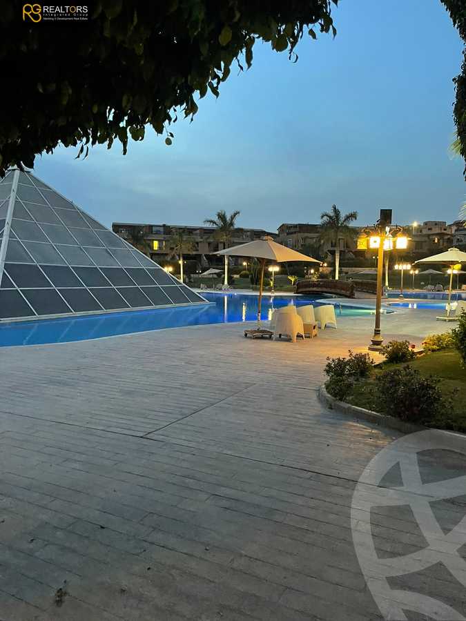 https://aqarmap.com.eg/ar/listing/4237546-for-sale-cairo-el-sheikh-zayed-city-compounds-in-sheikh-zayed-pyramids-walk