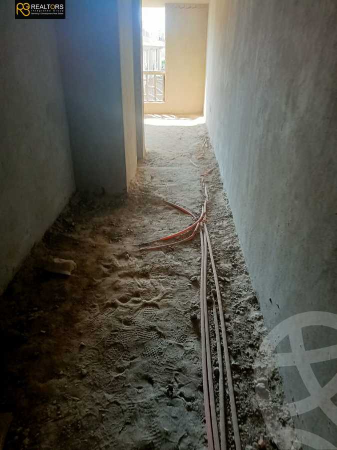 https://aqarmap.com.eg/ar/listing/4237546-for-sale-cairo-el-sheikh-zayed-city-compounds-in-sheikh-zayed-pyramids-walk