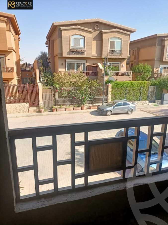 https://aqarmap.com.eg/ar/listing/4237546-for-sale-cairo-el-sheikh-zayed-city-compounds-in-sheikh-zayed-pyramids-walk