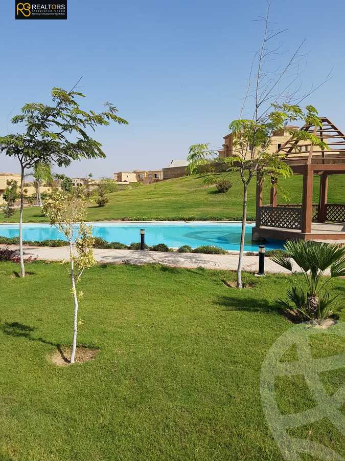 https://aqarmap.com.eg/en/listing/4237748-for-sale-cairo-el-sheikh-zayed-city-compounds-in-sheikh-zayed-royal-meadows