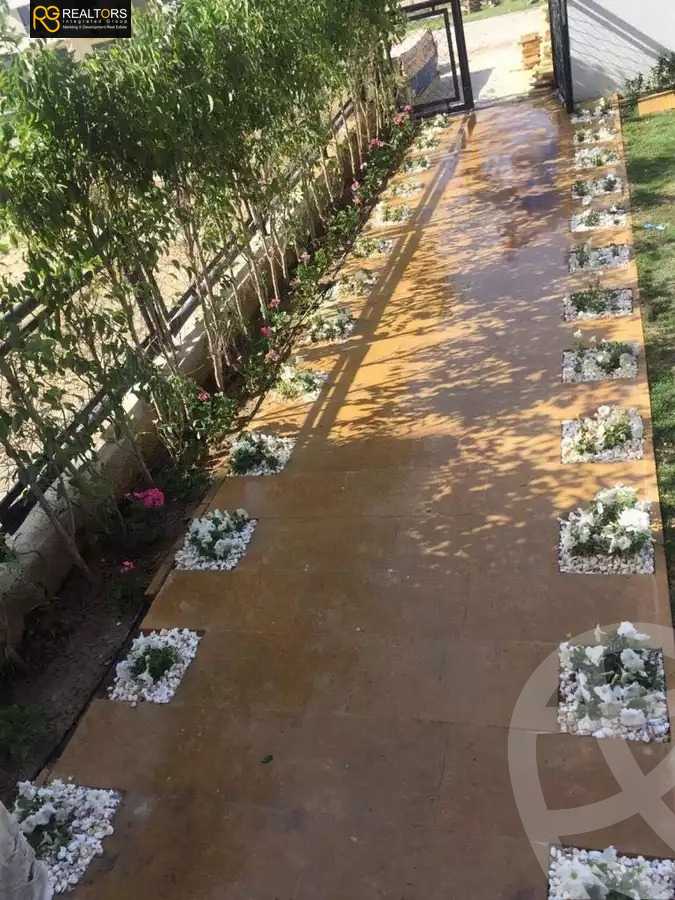 https://aqarmap.com.eg/ar/listing/4237763-for-sale-cairo-el-sheikh-zayed-city-compounds-in-sheikh-zayed-beverly-hills