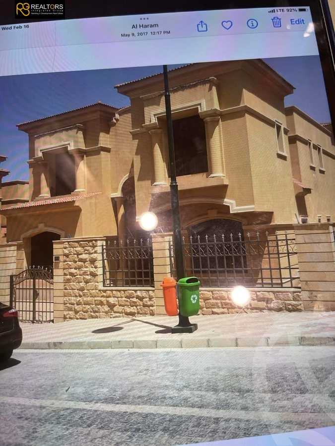 https://aqarmap.com.eg/en/listing/4238235-for-sale-cairo-el-sheikh-zayed-city-compounds-in-sheikh-zayed-royal-meadows