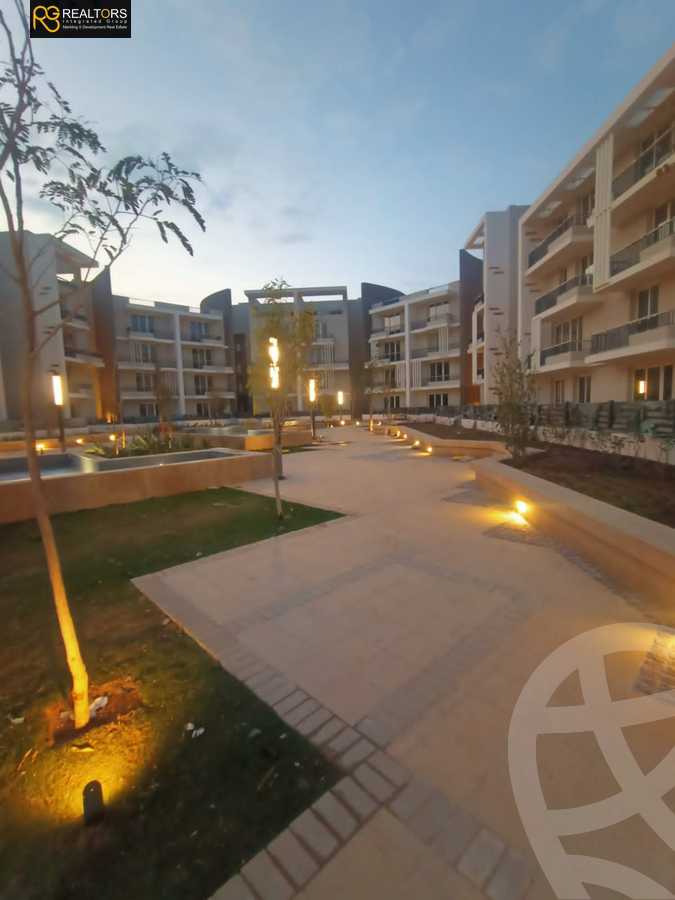 https://aqarmap.com.eg/ar/listing/4238253-for-sale-cairo-6th-of-october-compound-pyramids-heights
