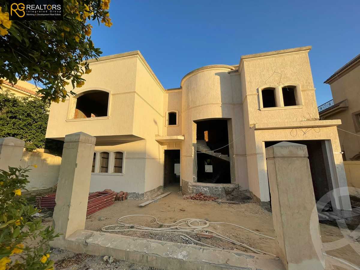 https://aqarmap.com.eg/en/listing/4245882-for-sale-cairo-6th-of-october-compound-royal-hills