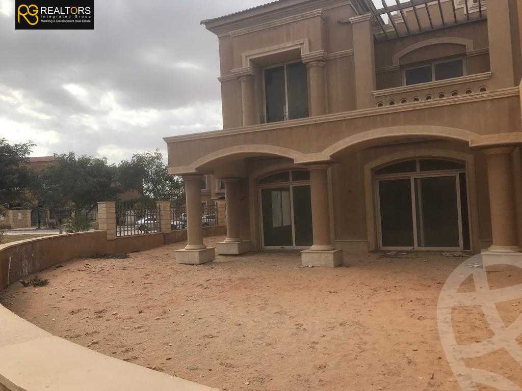 https://aqarmap.com.eg/en/listing/4254557-for-sale-cairo-el-sheikh-zayed-city-compounds-in-sheikh-zayed-royal-meadows