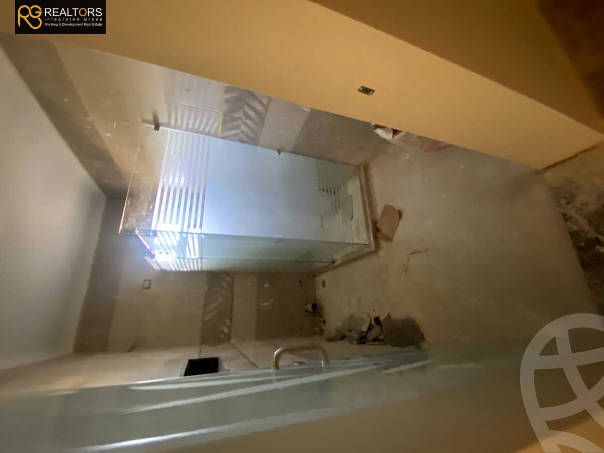 https://aqarmap.com.eg/ar/listing/4255365-for-rent-cairo-6th-of-october-compound-rihana