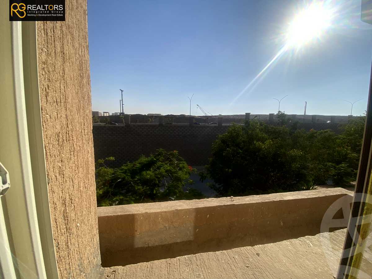 https://aqarmap.com.eg/ar/listing/4255365-for-rent-cairo-6th-of-october-compound-rihana