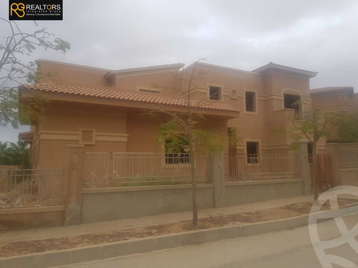 https://aqarmap.com.eg/en/listing/4256358-for-sale-cairo-new-cairo-compounds-swan-lake