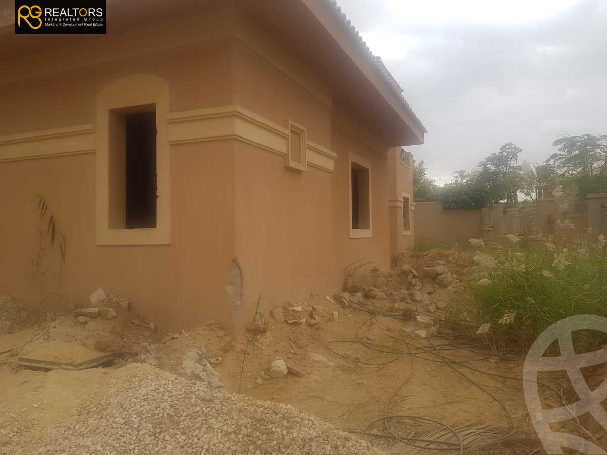 https://aqarmap.com.eg/en/listing/4256358-for-sale-cairo-new-cairo-compounds-swan-lake