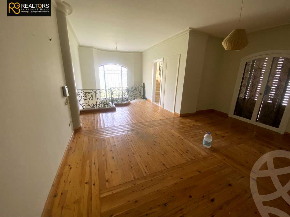 https://aqarmap.com.eg/ar/listing/4145914-for-sale-cairo-6th-of-october-compound-mena-garden-city