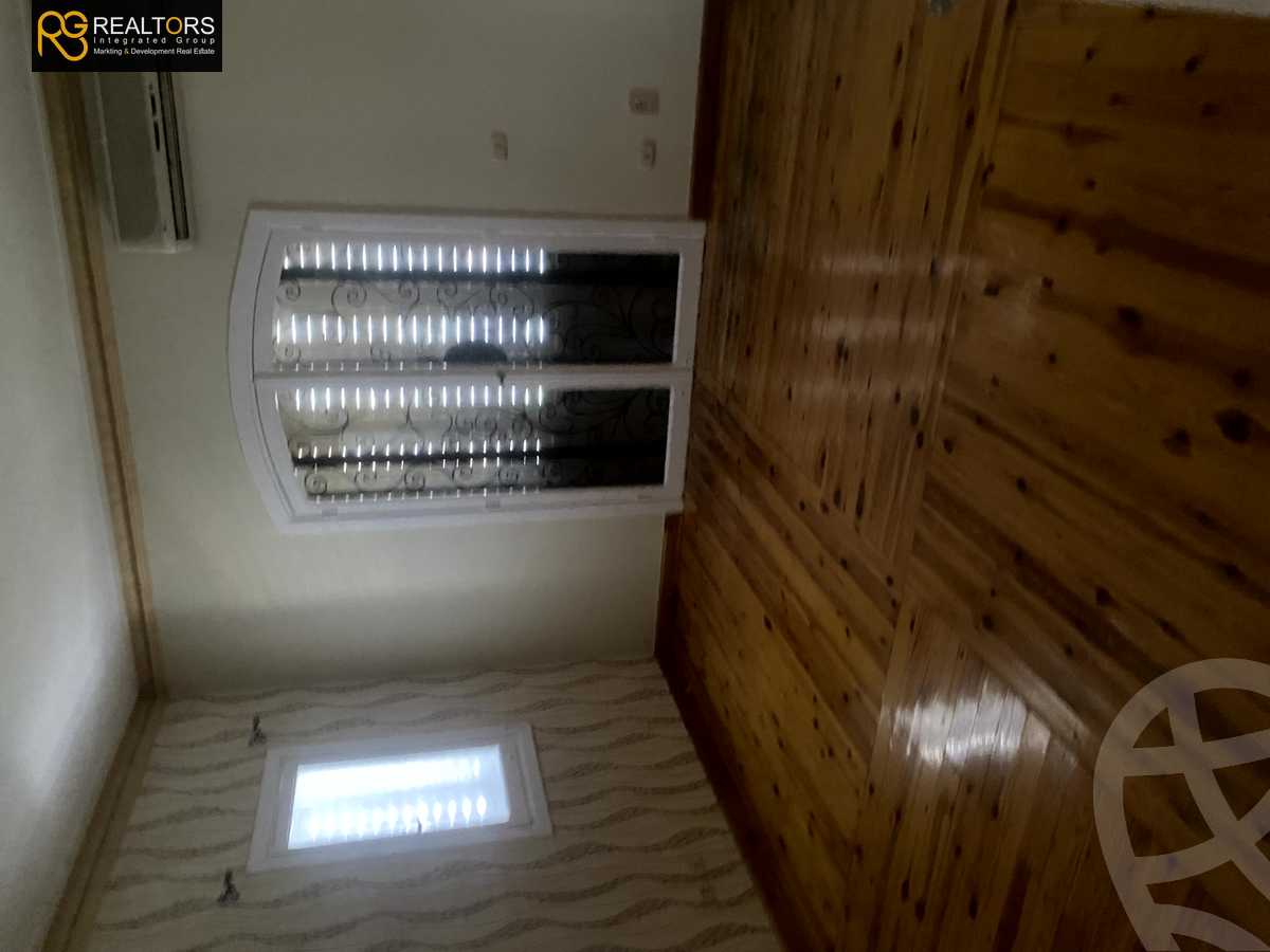 https://aqarmap.com.eg/ar/listing/4145914-for-sale-cairo-6th-of-october-compound-mena-garden-city