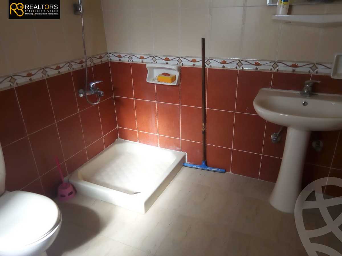 https://aqarmap.com.eg/en/listing/4256775-for-sale-cairo-el-sheikh-zayed-city-compounds-wyst-ln-blm-hylz-llttwyr