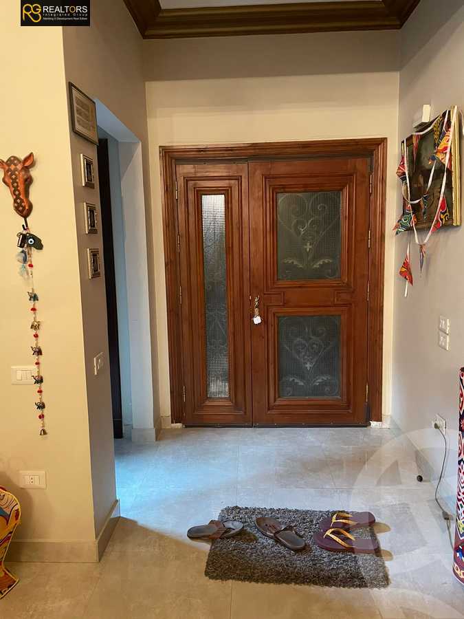 https://aqarmap.com.eg/en/listing/4259315-for-sale-cairo-el-sheikh-zayed-city-compounds-wyst-ln-blm-hylz-llttwyr