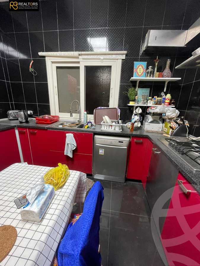 https://aqarmap.com.eg/en/listing/4259315-for-sale-cairo-el-sheikh-zayed-city-compounds-wyst-ln-blm-hylz-llttwyr