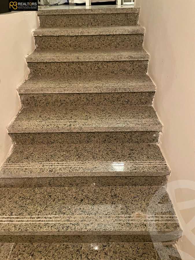 https://aqarmap.com.eg/en/listing/4259315-for-sale-cairo-el-sheikh-zayed-city-compounds-wyst-ln-blm-hylz-llttwyr