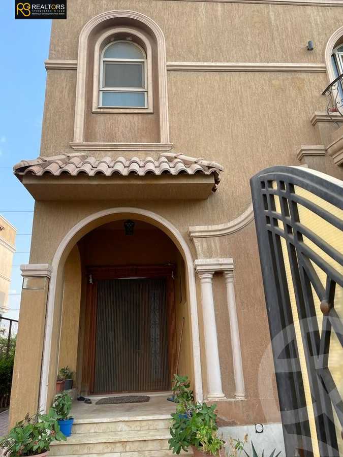 https://aqarmap.com.eg/en/listing/4259315-for-sale-cairo-el-sheikh-zayed-city-compounds-wyst-ln-blm-hylz-llttwyr
