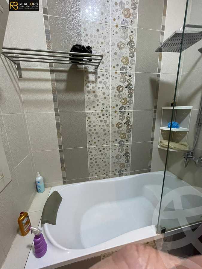 https://aqarmap.com.eg/en/listing/4259315-for-sale-cairo-el-sheikh-zayed-city-compounds-wyst-ln-blm-hylz-llttwyr
