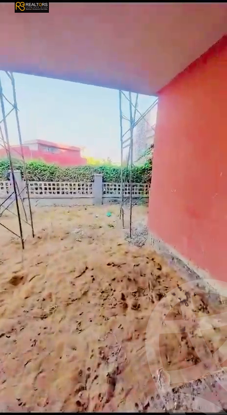 https://aqarmap.com.eg/ar/listing/4270156-for-sale-cairo-el-sheikh-zayed-city-compounds-in-sheikh-zayed-beverly-hills