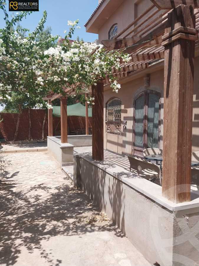 https://aqarmap.com.eg/en/listing/4271525-for-sale-cairo-el-sheikh-zayed-city-compounds-kmbwnd-fyldj-wyst-dr-llttwyr