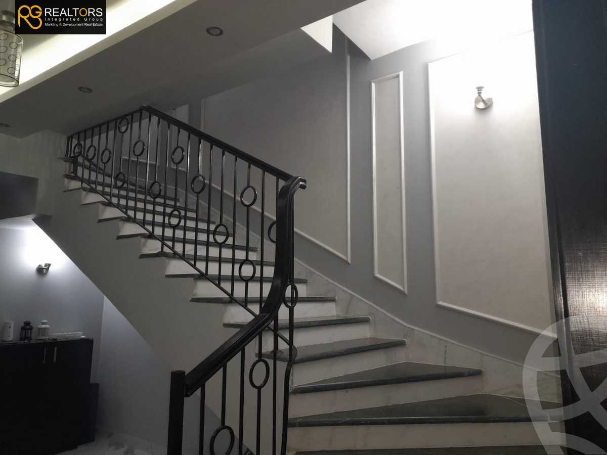 https://aqarmap.com.eg/en/listing/4271616-for-sale-cairo-el-sheikh-zayed-city-compounds-wyst-ln-blm-hylz-llttwyr