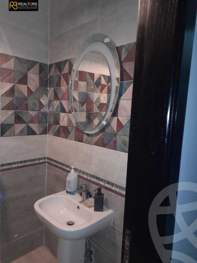 https://aqarmap.com.eg/en/listing/4271616-for-sale-cairo-el-sheikh-zayed-city-compounds-wyst-ln-blm-hylz-llttwyr