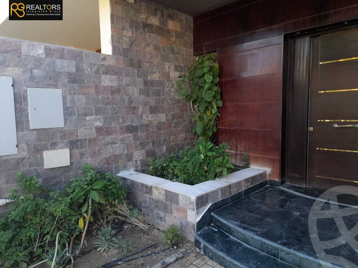 https://aqarmap.com.eg/en/listing/4271616-for-sale-cairo-el-sheikh-zayed-city-compounds-wyst-ln-blm-hylz-llttwyr