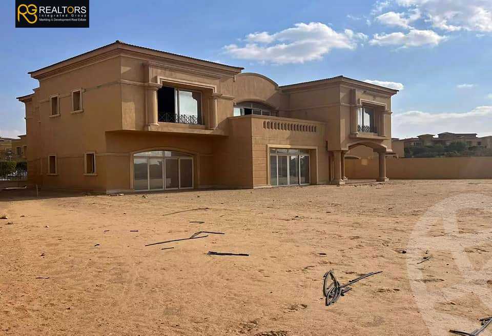 https://aqarmap.com.eg/en/listing/4286394-for-sale-cairo-el-sheikh-zayed-city-compounds-in-sheikh-zayed-royal-meadows
