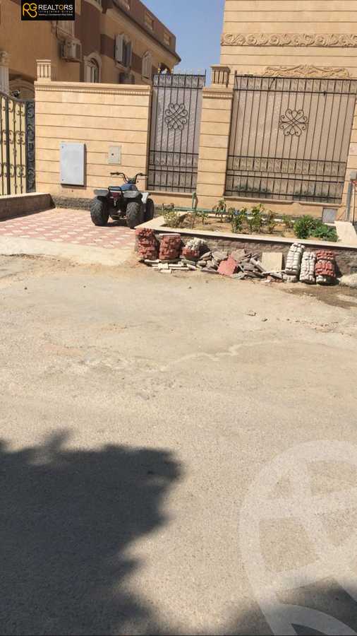 https://aqarmap.com.eg/en/listing/4288368-for-sale-cairo-6th-of-october-shr-drym-lnd