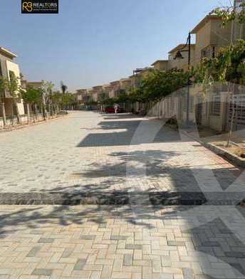 https://aqarmap.com.eg/en/listing/4294858-for-sale-cairo-el-sheikh-zayed-city-compounds-jedar