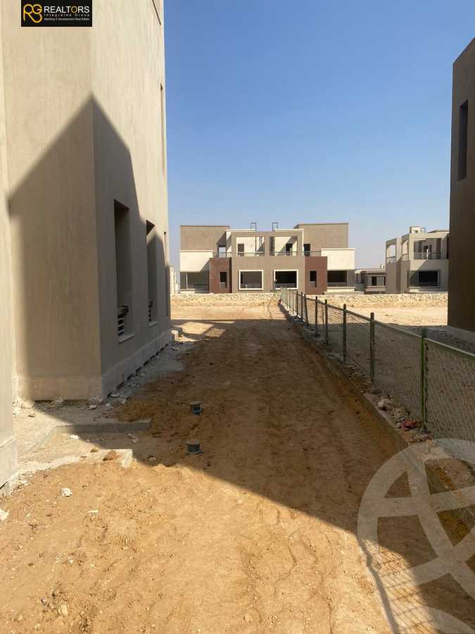 https://aqarmap.com.eg/en/listing/4300338-for-sale-goldcliff-new-giza