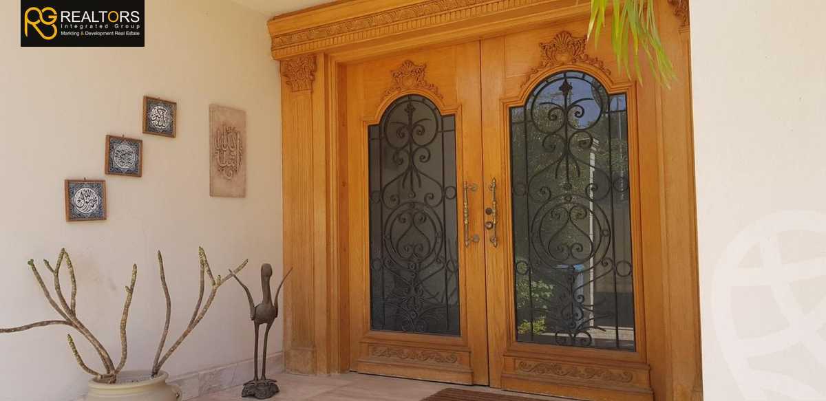 https://aqarmap.com.eg/ar/listing/4300644-for-sale-cairo-el-sheikh-zayed-city-compounds-in-sheikh-zayed-royal-city