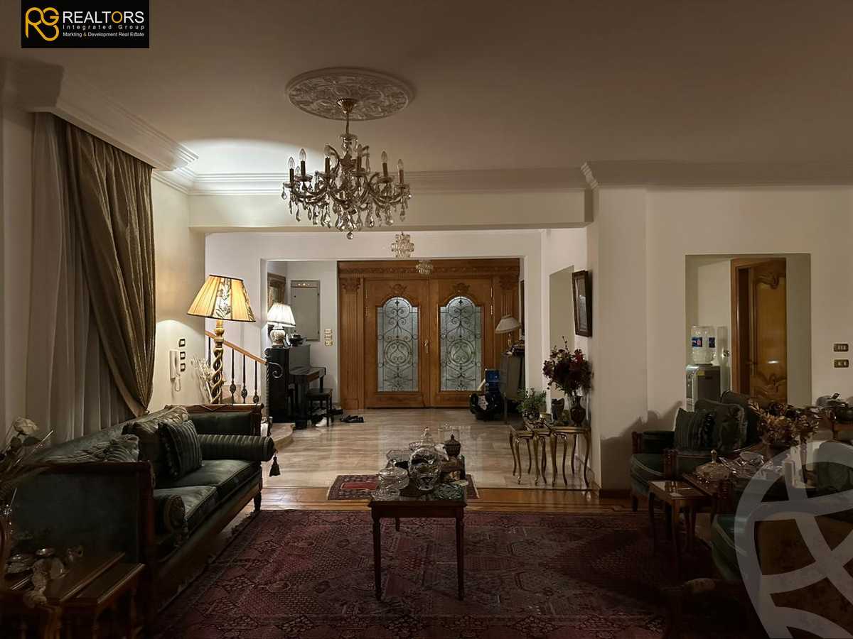 https://aqarmap.com.eg/ar/listing/4300644-for-sale-cairo-el-sheikh-zayed-city-compounds-in-sheikh-zayed-royal-city