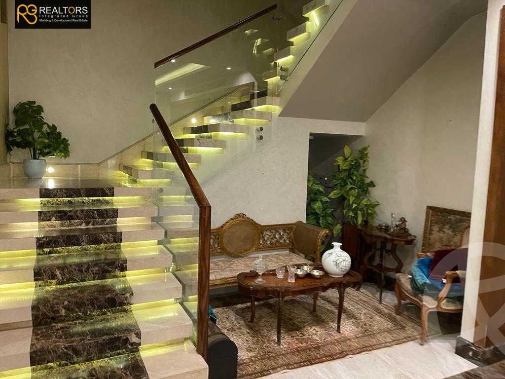 https://aqarmap.com.eg/en/listing/4300701-for-sale-cairo-el-sheikh-zayed-city-compounds-in-sheikh-zayed-el-karma-4