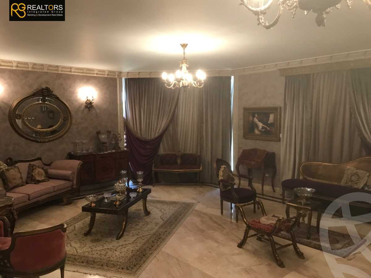 https://aqarmap.com.eg/ar/listing/4300944-for-sale-cairo-el-sheikh-zayed-city-compounds-in-sheikh-zayed-royal-city
