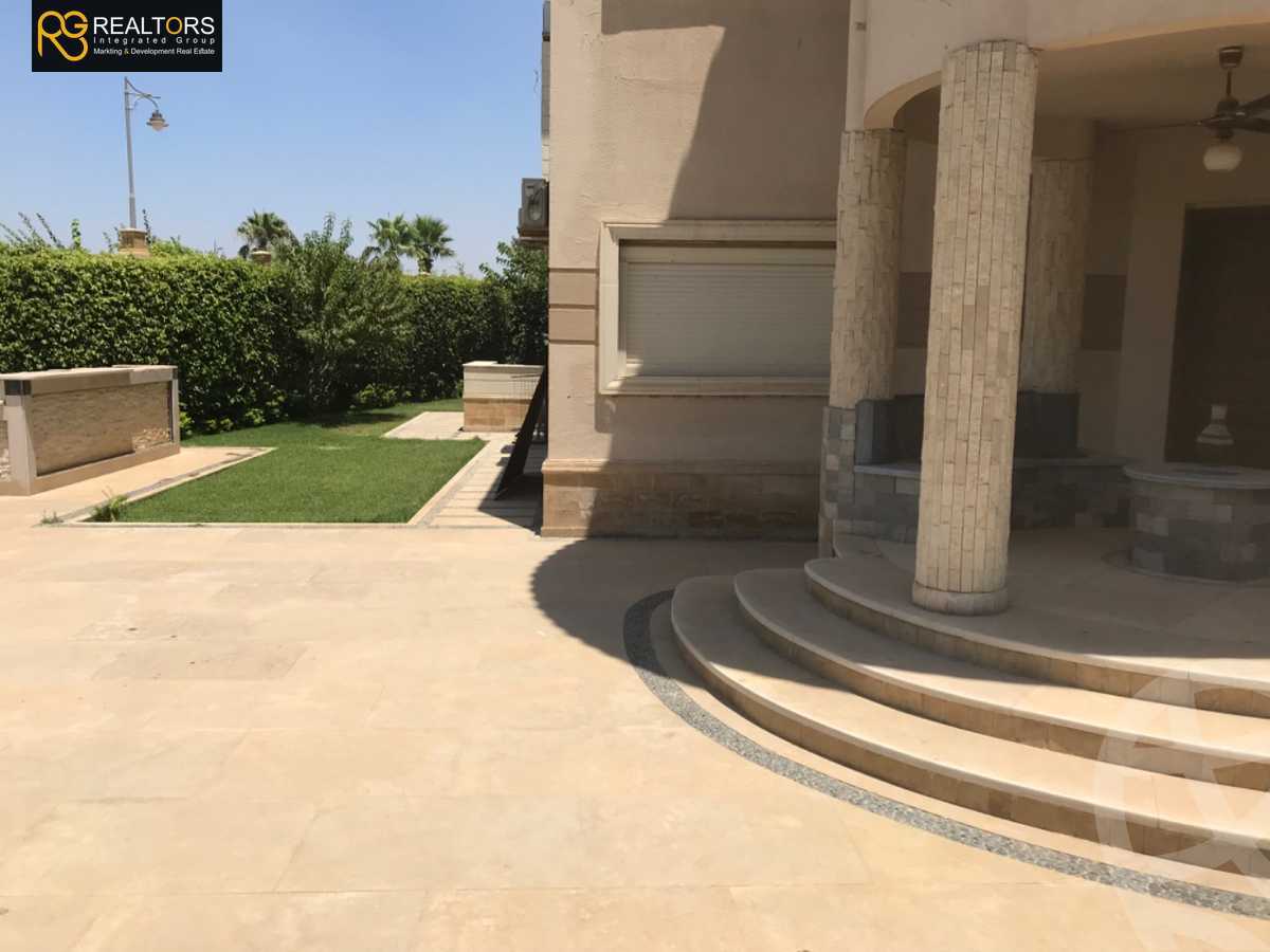 https://aqarmap.com.eg/ar/listing/4300944-for-sale-cairo-el-sheikh-zayed-city-compounds-in-sheikh-zayed-royal-city
