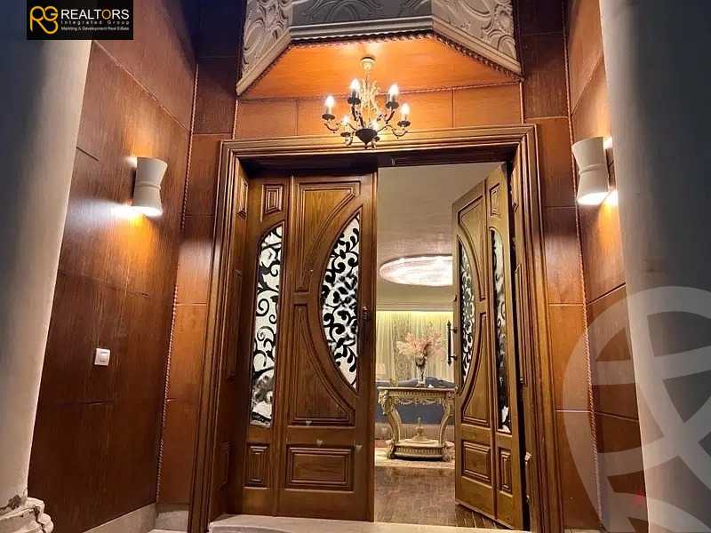 https://aqarmap.com.eg/ar/listing/4301017-for-sale-cairo-el-sheikh-zayed-city-compounds-in-sheikh-zayed-royal-city