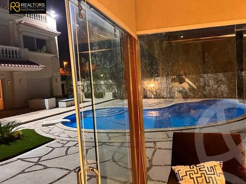 https://aqarmap.com.eg/ar/listing/4301017-for-sale-cairo-el-sheikh-zayed-city-compounds-in-sheikh-zayed-royal-city