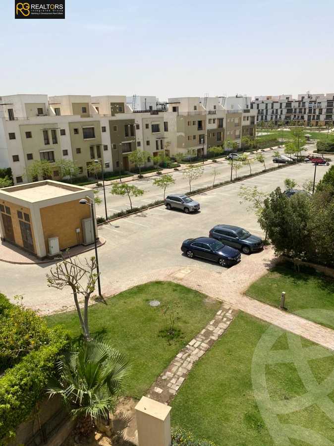 https://aqarmap.com.eg/en/listing/4301027-for-sale-cairo-el-sheikh-zayed-city-compounds-kmbwnd-wyst-twn-swdyk