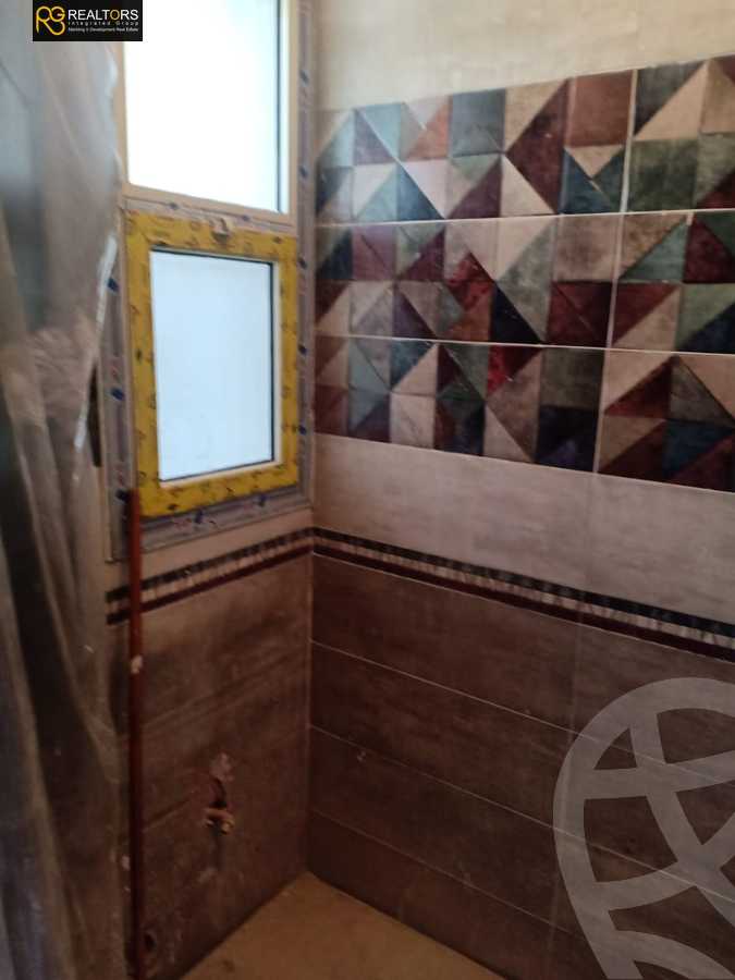 https://aqarmap.com.eg/ar/listing/4301248-for-sale-cairo-6th-of-october-compound-woodville