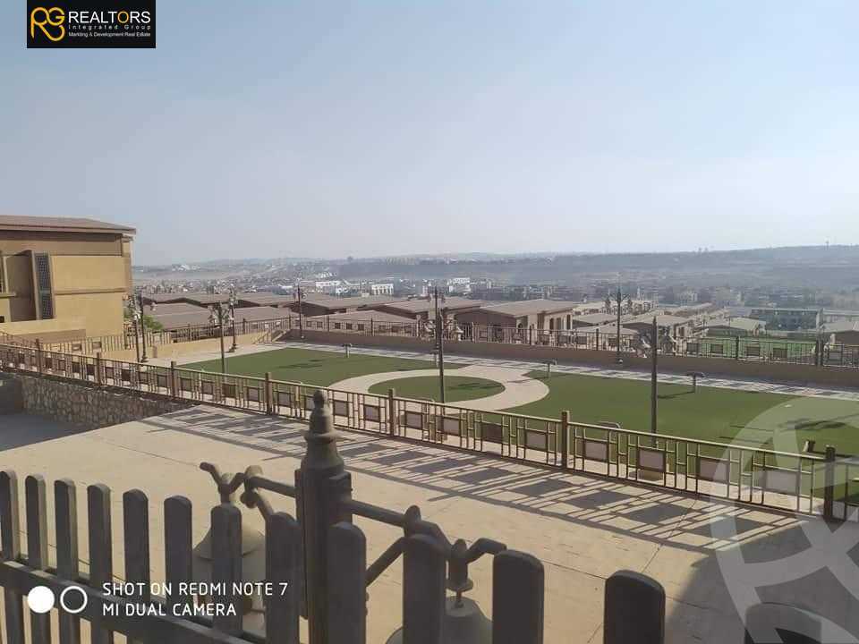 https://aqarmap.com.eg/en/listing/4301570-for-sale-cairo-el-sheikh-zayed-city-compounds-in-sheikh-zayed-pyramids-walk
