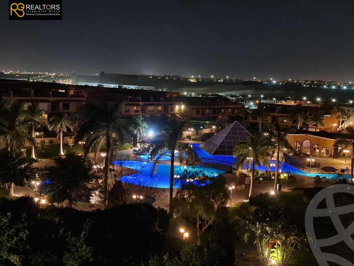 https://aqarmap.com.eg/en/listing/4301570-for-sale-cairo-el-sheikh-zayed-city-compounds-in-sheikh-zayed-pyramids-walk